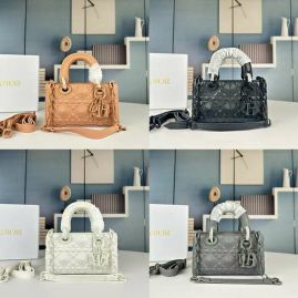 Picture of Dior Lady Handbags _SKUfw141809267fw